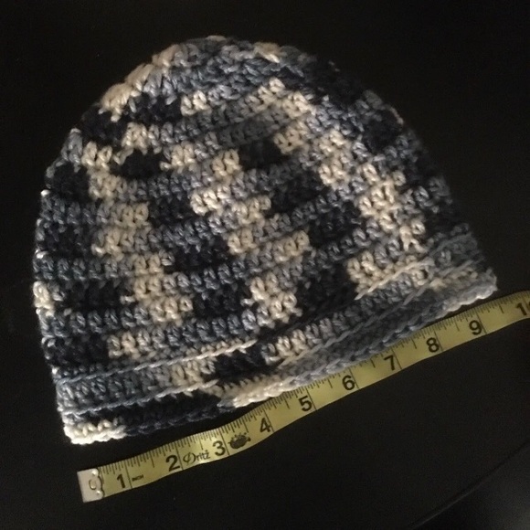 Crocheted Cap - Blue variegated - Picture 5 of 7